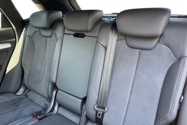AUDI Q5 Photo 9