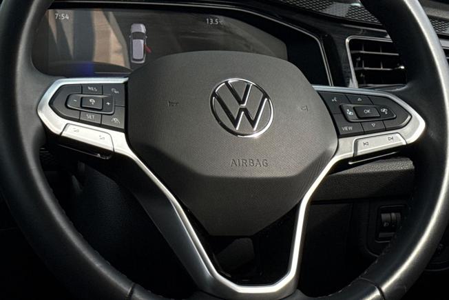 VOLKSWAGEN Taigo Photo 36