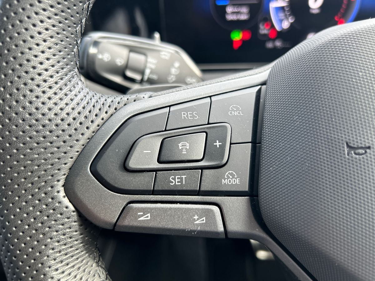 Volkswagen Tiguan Photo autoimg-d5b98e589fe35aea843b120b6153ecc6f60117b0.jpg