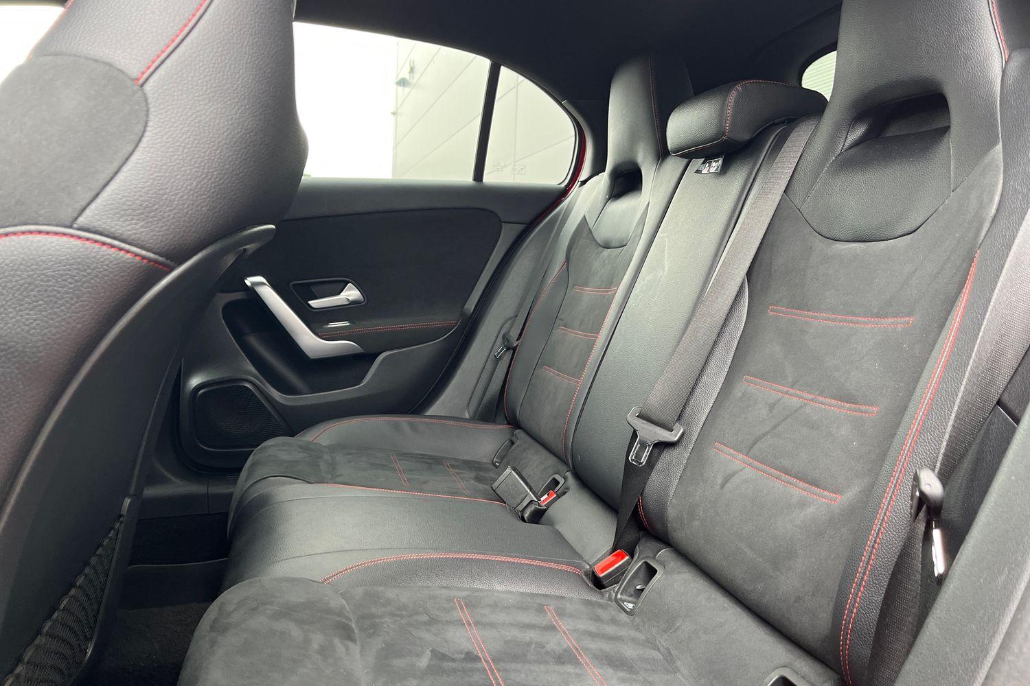 Mercedes-Benz A CLASS Photo 19