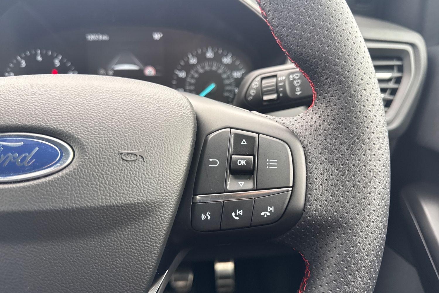 Ford FOCUS Photo 27