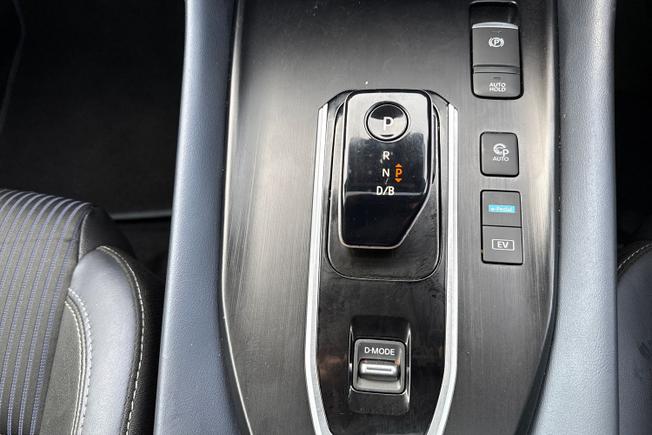 NISSAN Qashqai Photo 30