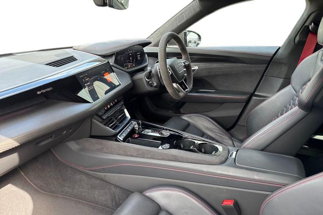 AUDI Rs E-Tron Gt Photo 2