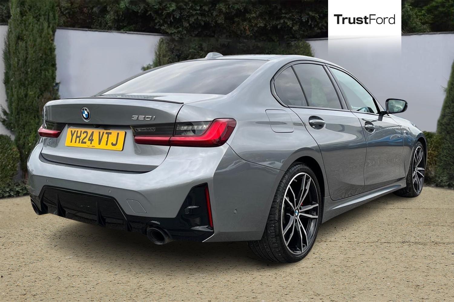 BMW 3 SERIES Photo 3