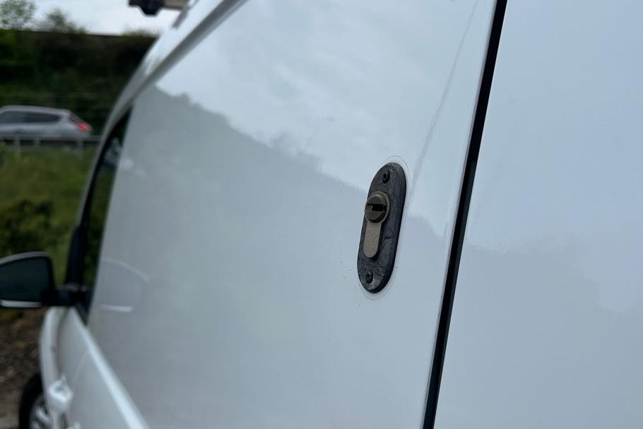 Used FORD TRANSIT CONNECT WN69DPZ 15