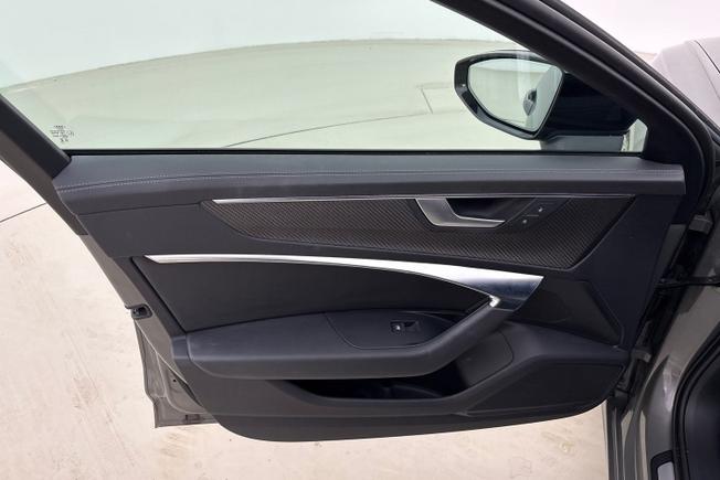 AUDI A6 Saloon Photo 23