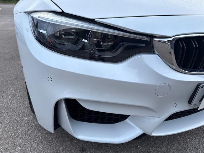 BMW M4 Photo 19