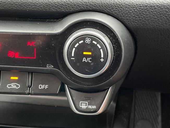 KIA Stonic Photo 45