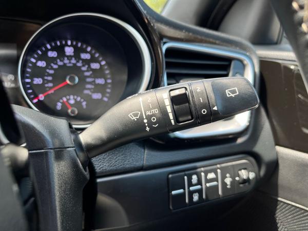 Kia Ceed Photo autoimg-d5d830f853f656a4f12762b8f0aaa8e746f68f0a.jpg