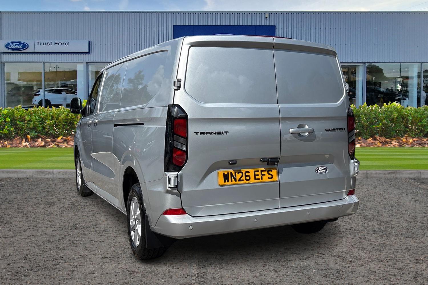 Ford TRANSIT CUSTOM Photo 1