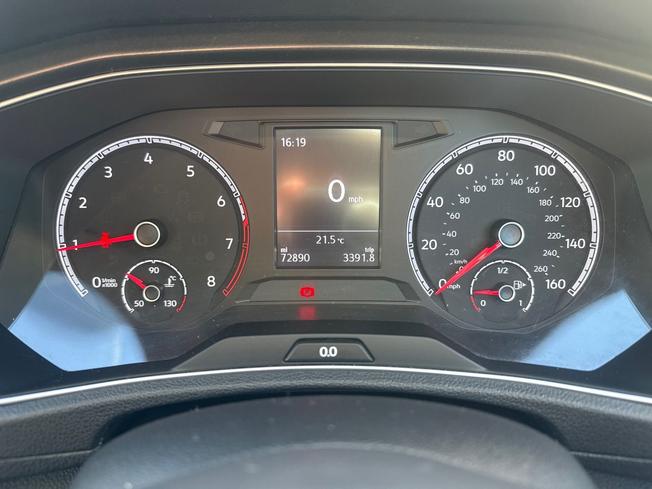Volkswagen T-Roc Photo 15