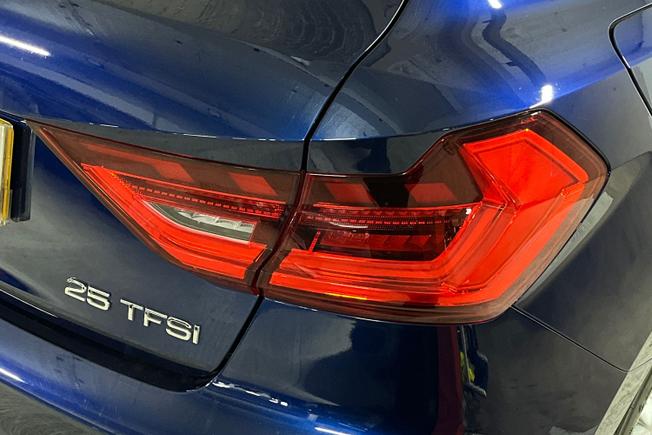 AUDI A1 Photo 19