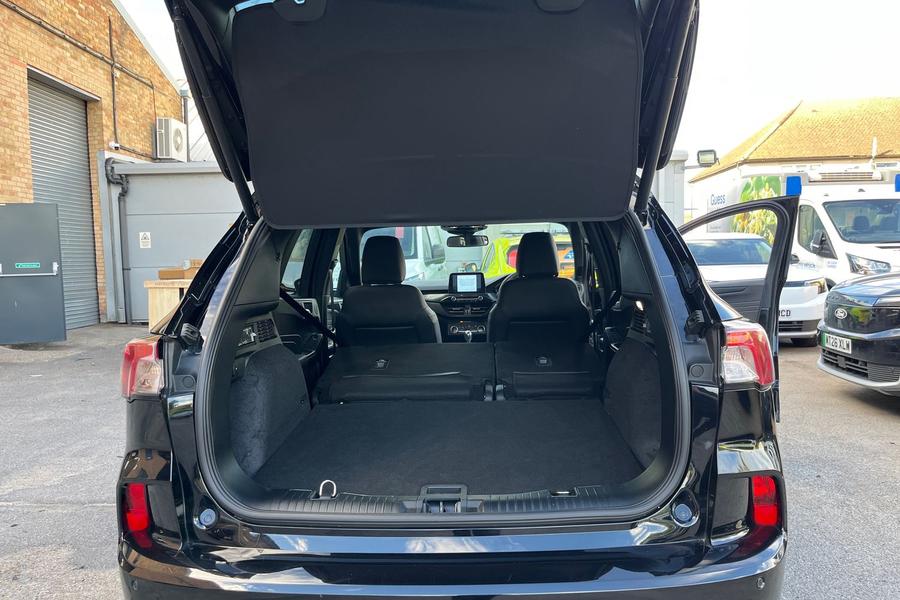 Ford KUGA Photo autoimg-d5dfa9549920ad2839cfda5ccf15fcedc01eb62d.jpg