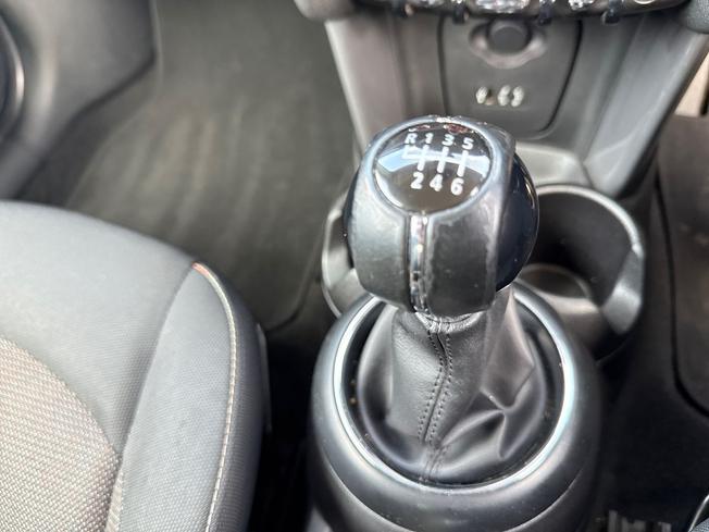 MINI Hatch Photo 31