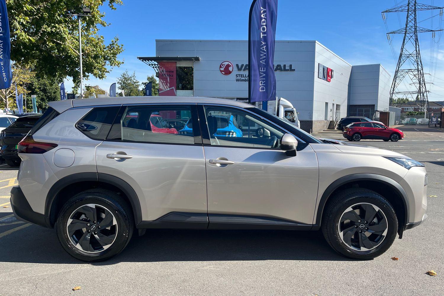 Nissan X-TRAIL Photo 36