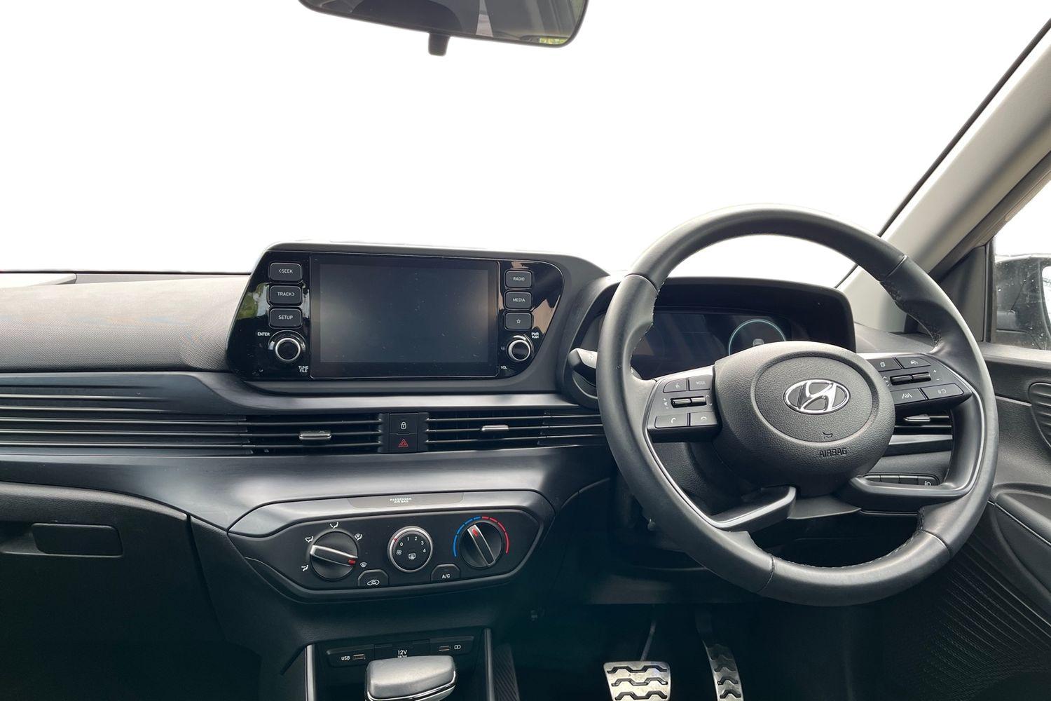 Hyundai BAYON Photo 9