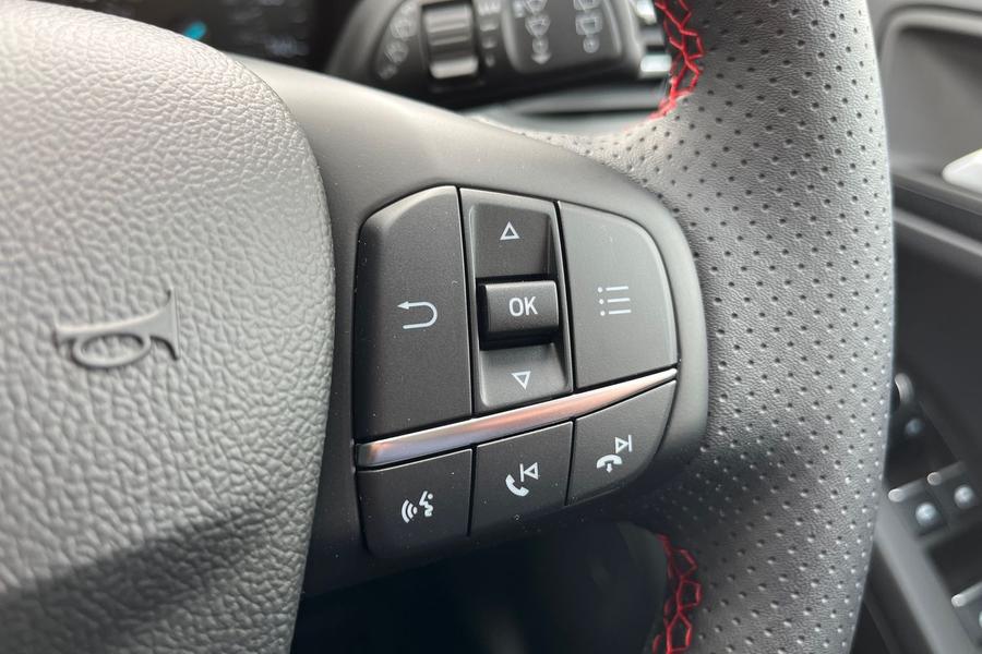 Ford FOCUS Photo autoimg-d5ece03585623a52e4355cdbf666d81e3821c408.jpg