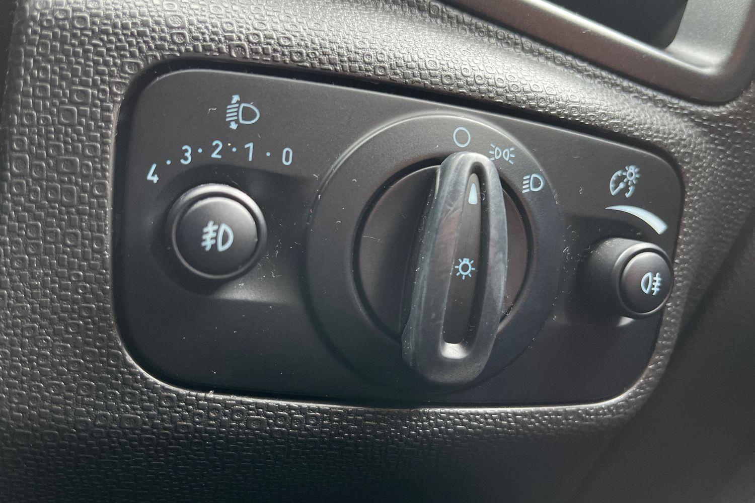 Ford EcoSport Photo 23
