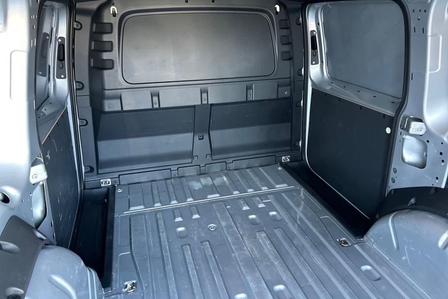 Used FORD TRANSIT CONNECT WN25HNW 26