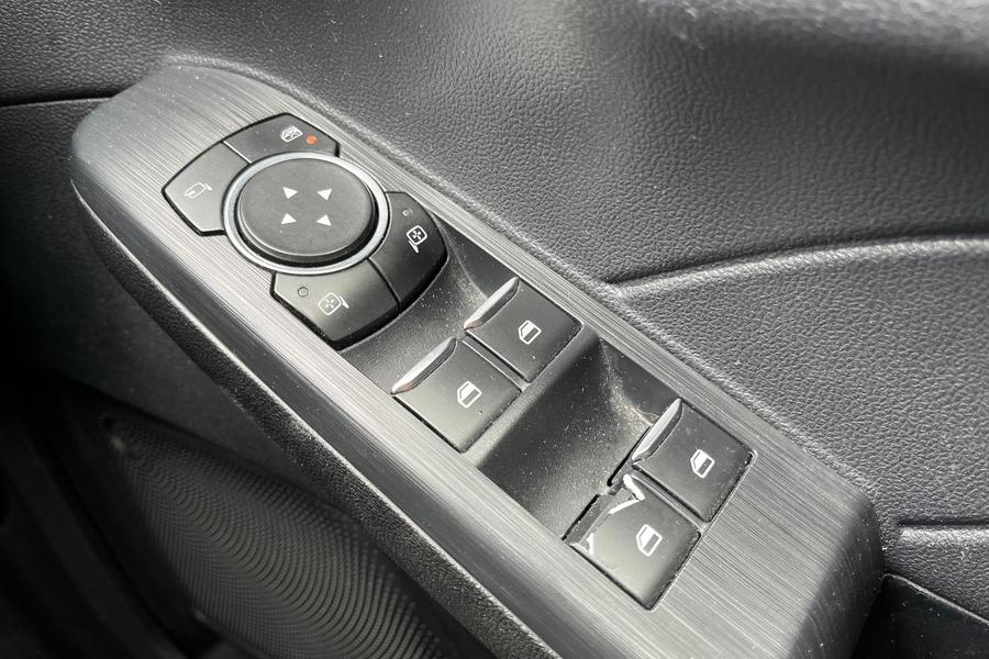 Ford KUGA Photo autoimg-d5f44c3a4a572197da89fa561fc5be83b078a79d.jpg
