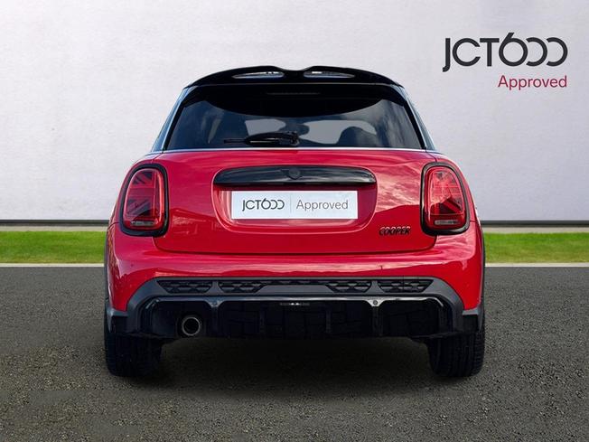 MINI Hatch Photo 7