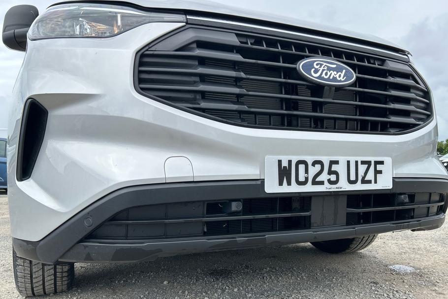 Used Ford TRANSIT CUSTOM WO25UZF 23