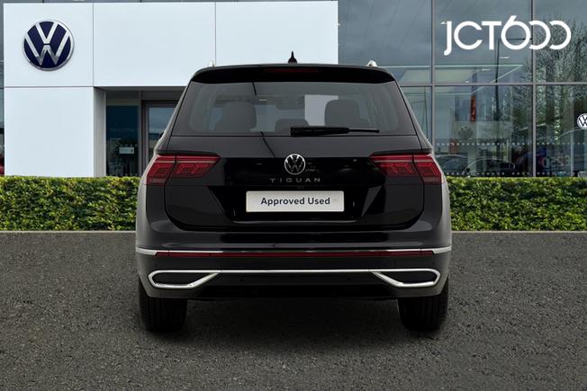 VOLKSWAGEN Tiguan Photo 7