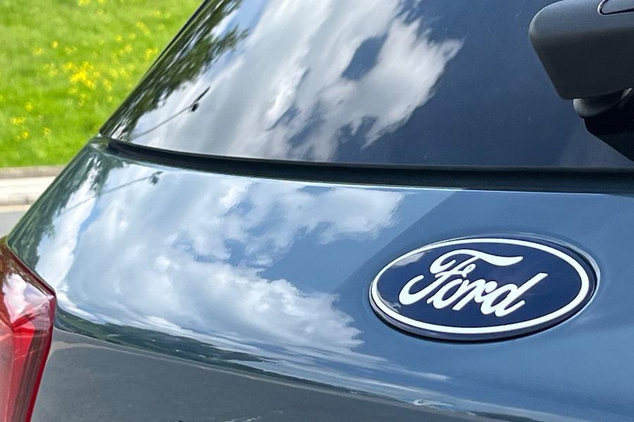 Ford Kuga Photo autoimg-d5ff3dc575ee9849c3679c21880e6d8b3a2107d1.jpg