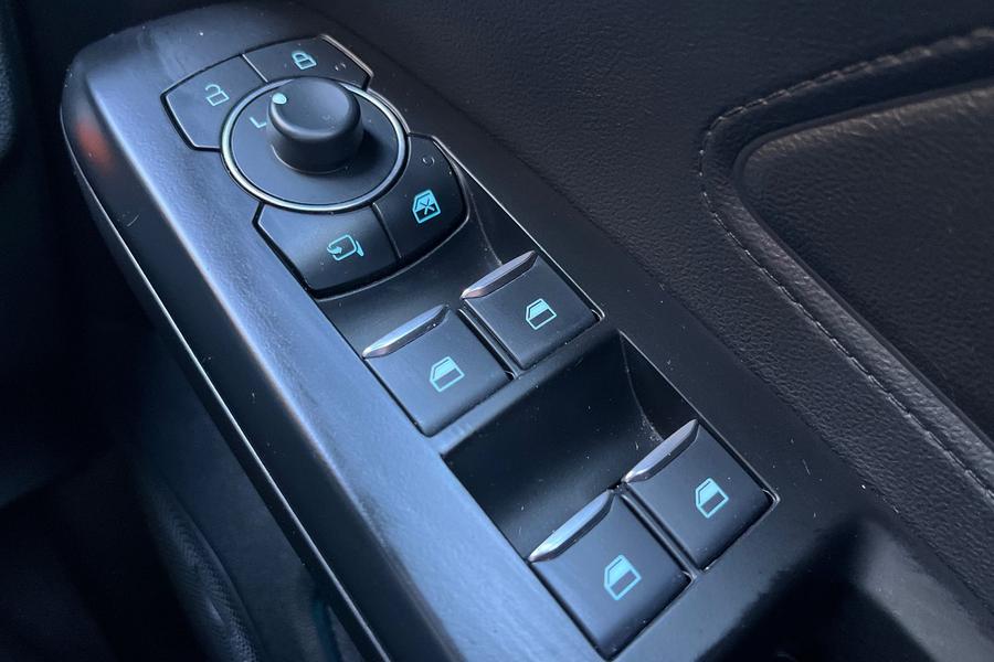 Ford FOCUS Photo autoimg-d6003f85d93533c5816b6264ac4b169007c8e27c.jpg