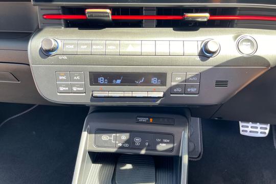 Hyundai KONA Photo autoimg-d6015f2df839220437219ae4787f9c408f404866.jpg