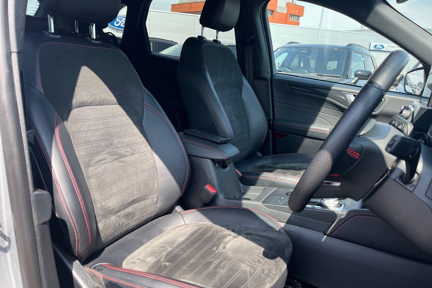 Ford Kuga Photo 16