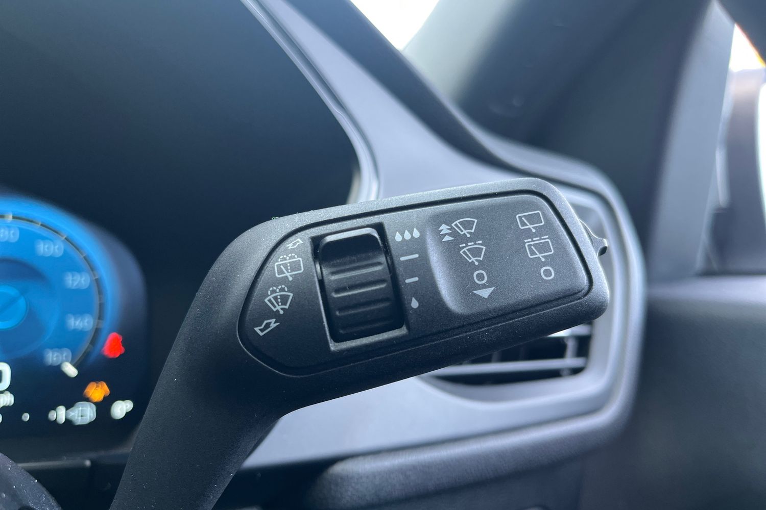 Ford KUGA Photo 14
