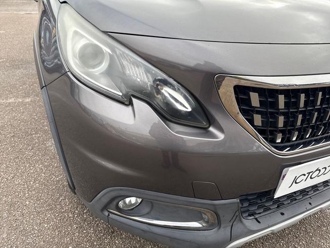 PEUGEOT 2008 Photo 19
