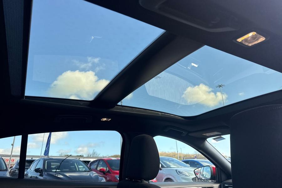 FORD FOCUS Photo autoimg-d60cdaee1f61976795f09f5c2bc6bc0a4af8ca22.jpg