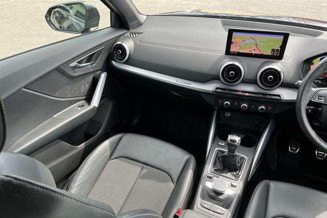 AUDI Q2 Photo 38