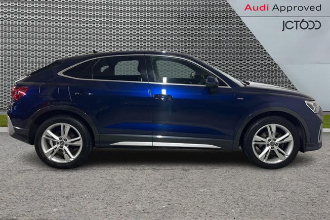 AUDI Q3 Photo 4