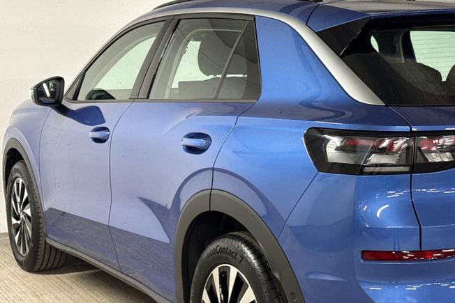 Volkswagen T-Roc Photo 33