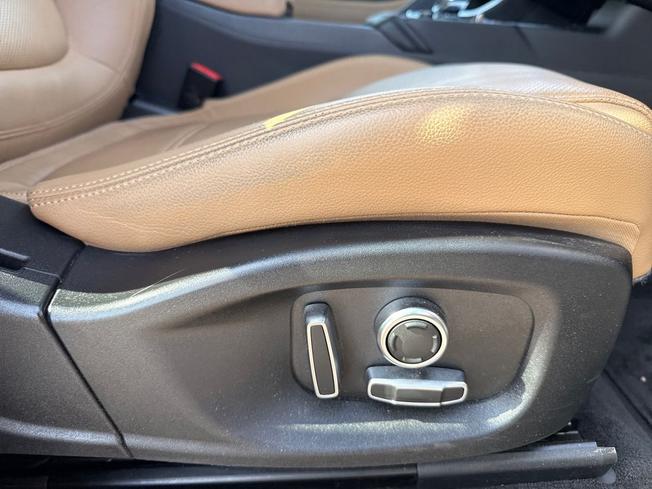 JAGUAR E-Pace Photo 26