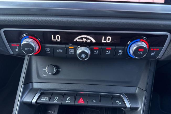 AUDI Q3 Photo 53