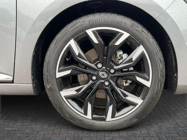 Renault Clio Photo autoimg-d61ae62ba000781edbd588ae2425f05570091f65.jpg