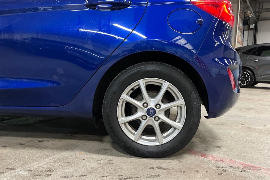 Ford FIESTA Photo autoimg-d61b7d5908a15770f27b44c65c1334e5df526190.jpg