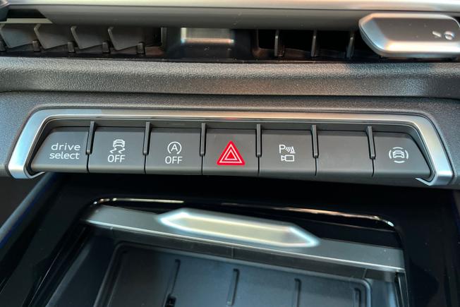 Audi Q3 Photo 26