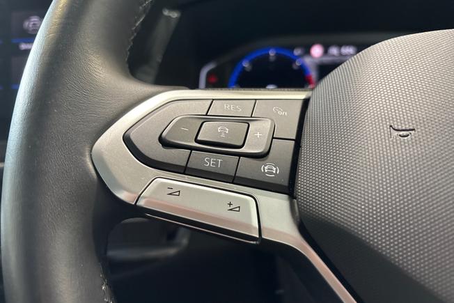 VOLKSWAGEN Caravelle Photo 16
