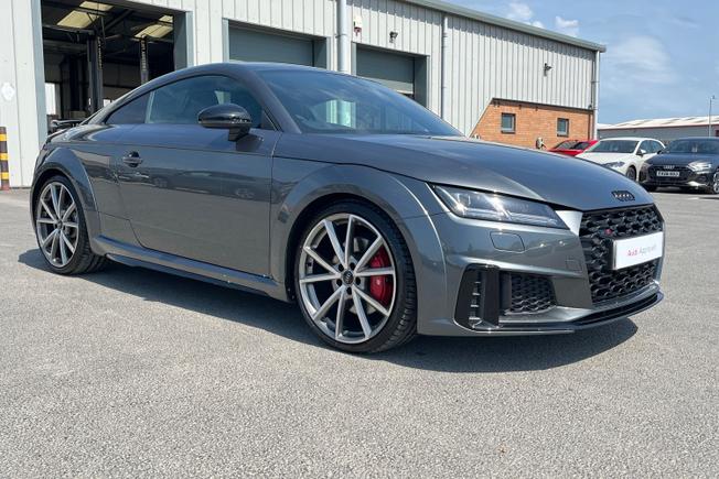 Audi TTS Photo 22