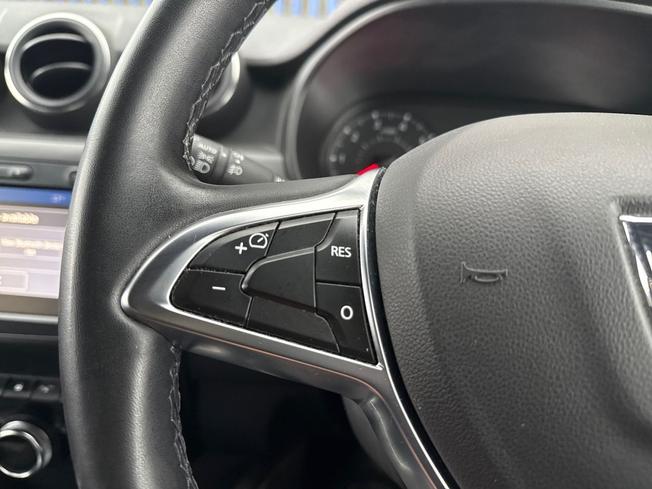 DACIA Duster Photo 16