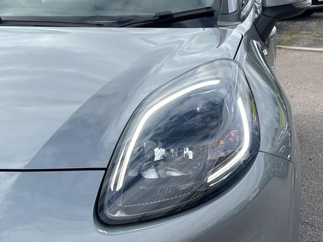 FORD Puma Photo 23