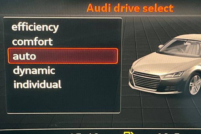 AUDI TT Photo 21
