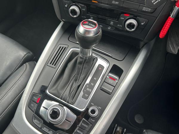 Audi SQ5 Photo autoimg-d62933617f0c44dba9981d6947b6cb6ca905c3e6.jpg