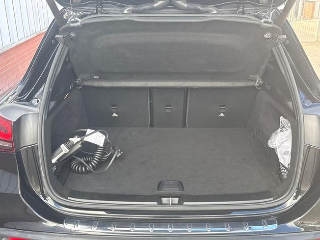 MERCEDES-BENZ Eqa Photo 12