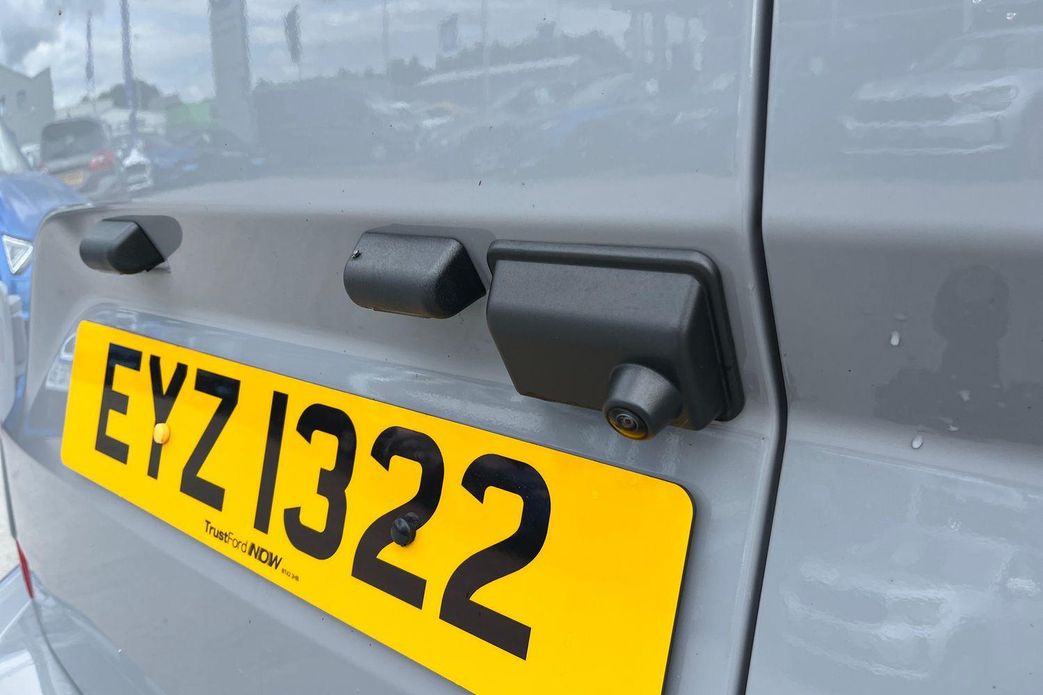 Ford Transit Custom Photo 18